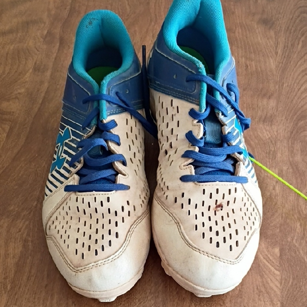 Under Armour Kids Blue and Cream Sneakers
